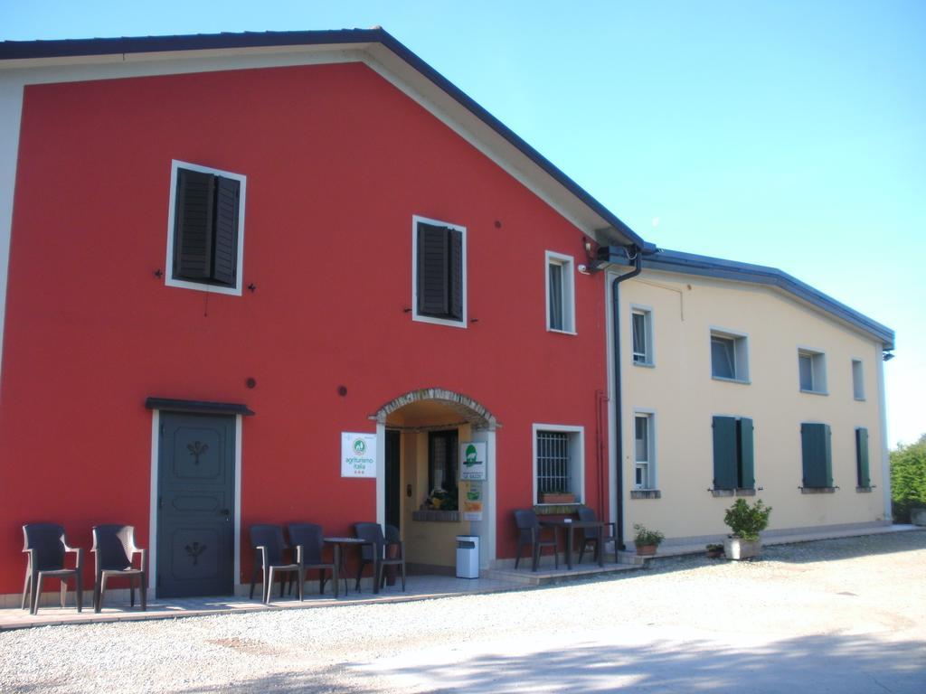 Agriturismo Le Gazze Vila Camposanto Exterior foto